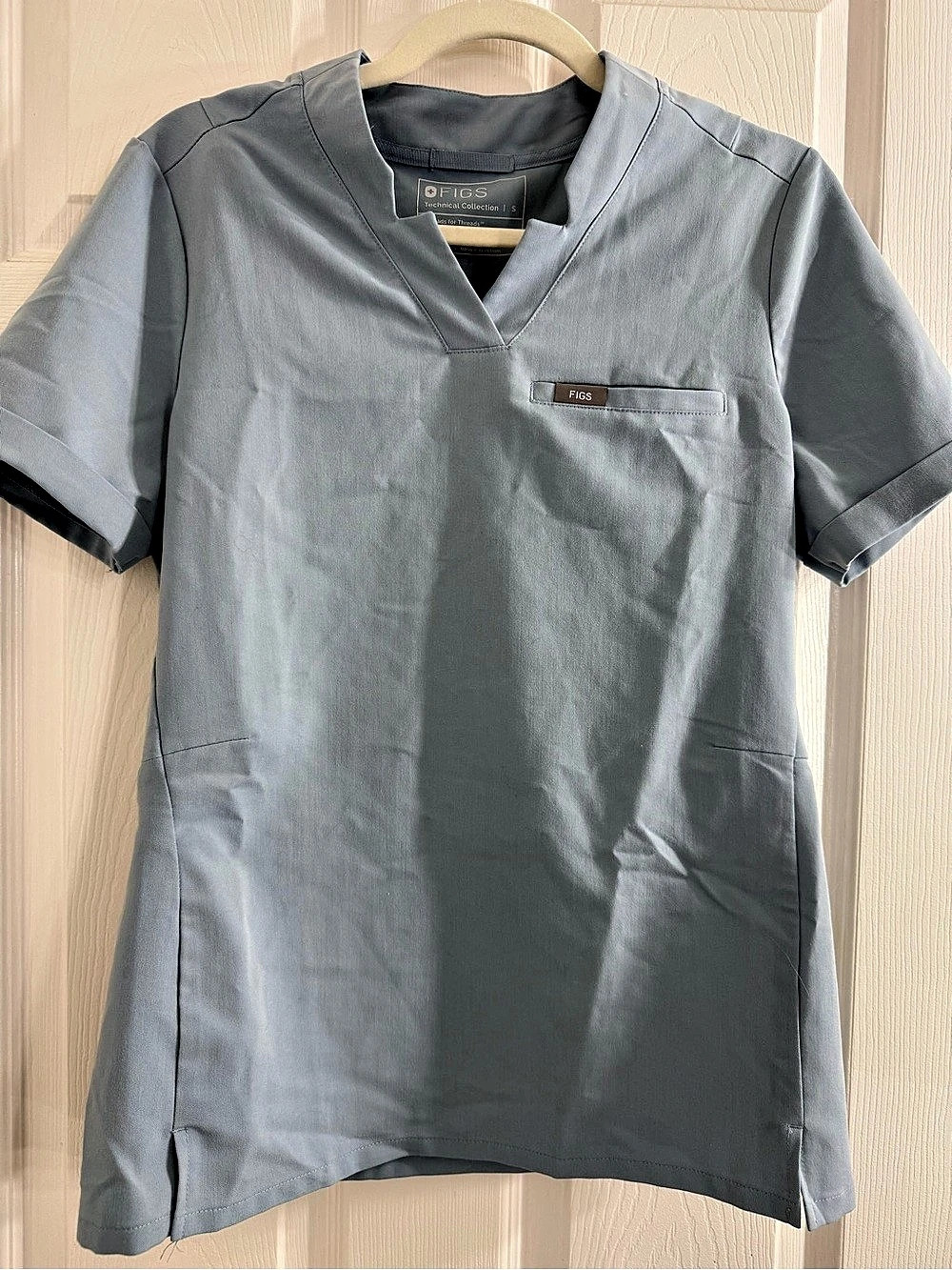 FIGS Technical Collection Scrub Set in Ciel Blue